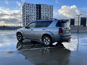 Ssang Yong Rexton (4 foto / 9)