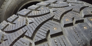 225/65R17 4шт (3 фото из 7)