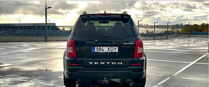 SsangYong Rexton (13 foto / 15)