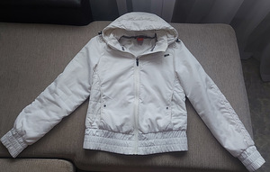 Nike k/s tepitud jope, S (1 foto / 3)