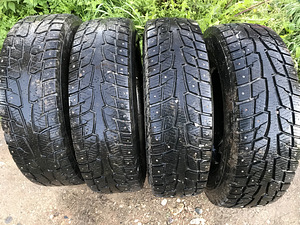 Kaubiku Rehvid Hankook 225/75/16C (2 foto / 2)
