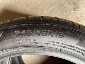 Летние шины 245/45 R18 (3 фото из 3)