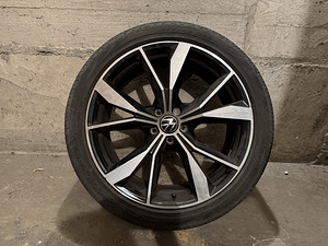 VW Original R 20+Pirelli Scorpion (2 foto / 9)