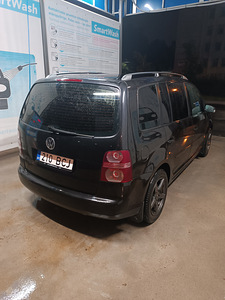 Volkswagen Touran 2.0 (5 foto / 8)