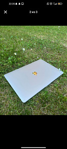 MacBook (3 foto / 3)