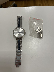 Часы Guess W1155L2 (1 фото из 2)