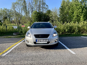 Kia ceed 2009 TDI 1.6 (2 foto / 15)