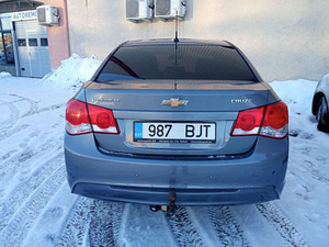 Продам Chevrolet Cruze (3 фото из 10)