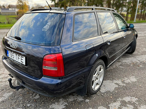 Audi a4 2.4 121 kw quattro (3 foto / 5)