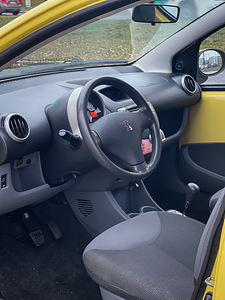 Auto rent Peugeot 107 1.0 50 kw automaat (7 foto / 10)