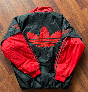 Курточка Adidas