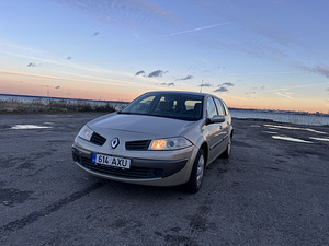 Аренда автомобилей (2 фото из 8)