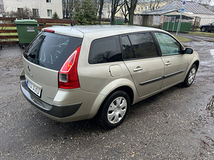 Аренда автомобилей (5 фото из 8)
