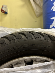 4x VW veljed koos naelrehvidega 205/55/R16 (3 foto / 3)