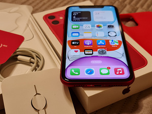iPhone 11 (RED) 64 Gb (9 foto / 9)