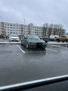 BMW 1.8 manu benz (4 foto / 4)