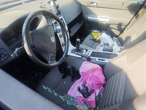 VOLVO V50 varuosadeks (4 foto / 5)