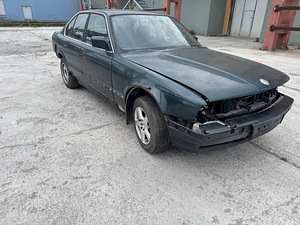 BMW e34 на запчасти (3 фото из 7)