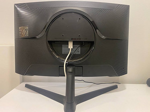 Samsung Odyssey G5, 27", Curved, QHD, 144Hz 2K (2 foto / 3)