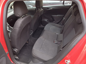 Opel Astra K Sports Tourer (10 foto / 15)