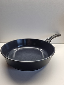 Uus valatud alumiiniumi pann 22 suurus (3 foto / 4)