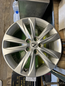 16x6J originaalveljed 5x100 Lexus CT 200h/Toyota Prius (4 foto / 6)