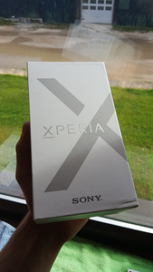 Сони xperia xz 1 компактный (6 фото из 6)