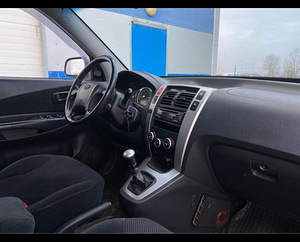 Hyundai Tukcon (6 foto / 8)