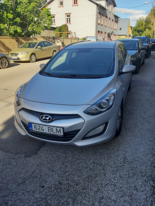 Hundai I30 (7 фото из 8)
