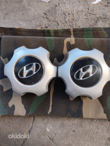 Продам два Б/У колпака на Hyundai Terracan
