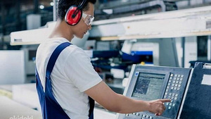 LASERMASINA (CNC) OPERAATORID (3 foto / 4)