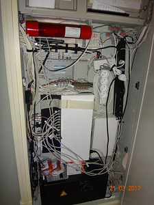 Arvutivõrkude elektrik (2 foto / 5)