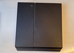Playstation 4 (2 foto / 4)