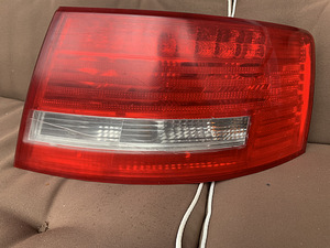 Müün tagumise parempoolse esitule AUDI A6 C6 sedaan dorest (3 foto / 3)
