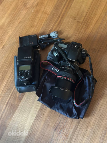 Фотоаппарат Canon EOS 20D & Объектив EF 24-105мм & Вспышка (фото #7)