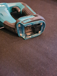 Makita DJR187z akutiigersaag (4 foto / 4)