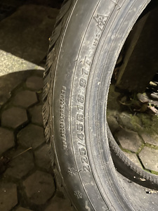 Müüa 2 naast rehvi 225/45/r18 (2 foto / 5)