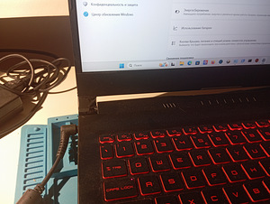 MSI Katana GF66 11UD 15.6", Full HD 144Hz RTX 3050 Ti (3 foto / 6)
