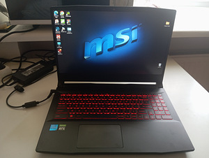 MSI Katana GF66 11UD 15.6", Full HD 144Hz RTX 3050 Ti (1 foto / 6)