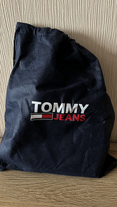 Tommy Jeans üleõlakott (3 foto / 4)