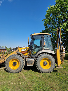 Lumekoristus JCB 4cx, erinevad mullatööd