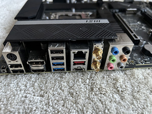 MSI z690-a wifi Emaplaat (5 foto / 5)