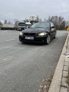 BMW 330d 170kw (1 foto / 8)