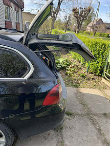 BMW 330d (5 foto / 8)