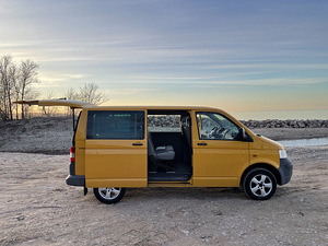 Volkswagen Transporter T5 (2 foto / 15)