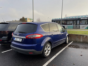 Ford S-Max 2013 (4 фото из 6)