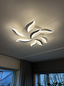 Suurepärases korras LED laelamp puldiga, diam 90cm (1 foto / 6)