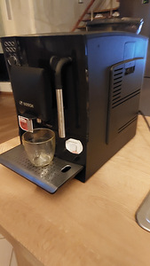 Kofemachina BOSCH TES 50129 RW (2 foto / 7)