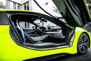 BMW i8 Pure Impulse Rent (4 foto / 6)