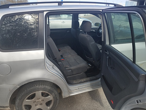 Volkswagen Touran 2005 2.0 TDI (7 foto / 9)